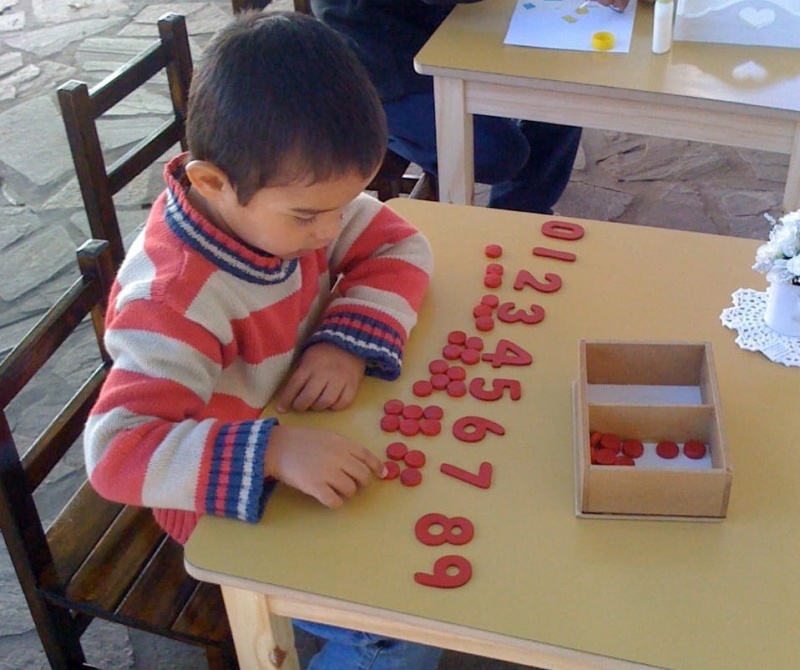 Taller Montessori para Docentes de Nivel Inicial ONLINE - Octubre / noviembre Taller Montessori para Docentes de Nivel Inicial ONLINE - Octubre / noviembre